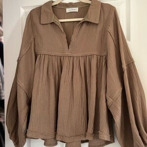 Ces Femme Tan Peasant Blouse size medium